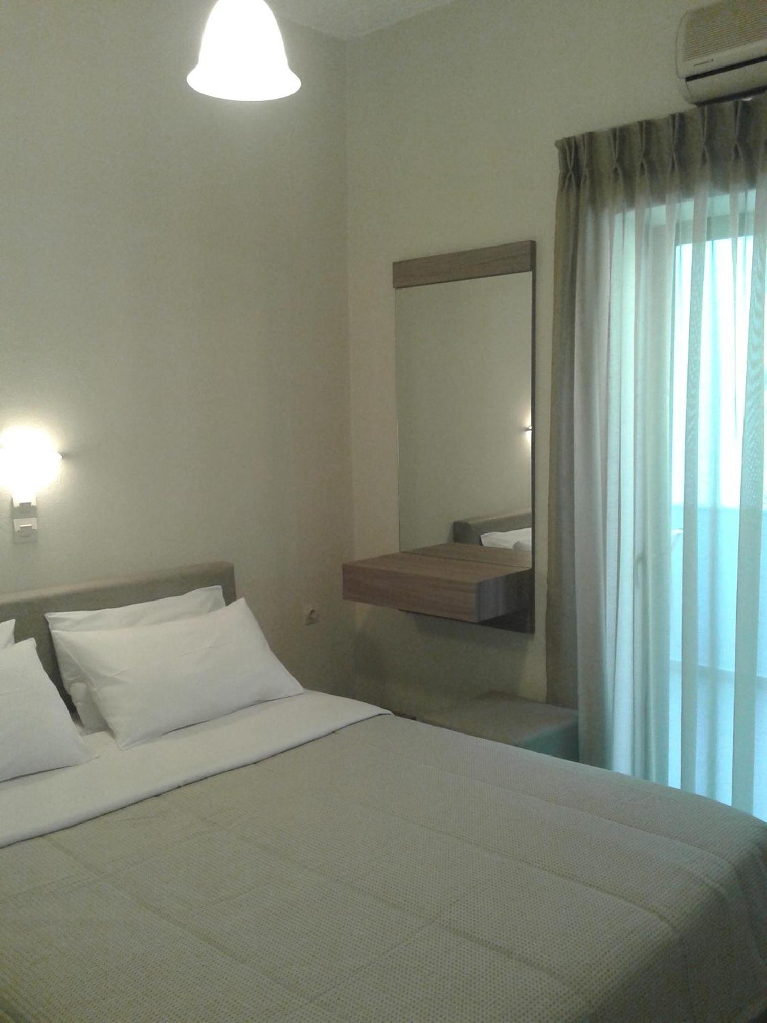 Skinos Apartments Plakias Ruang foto